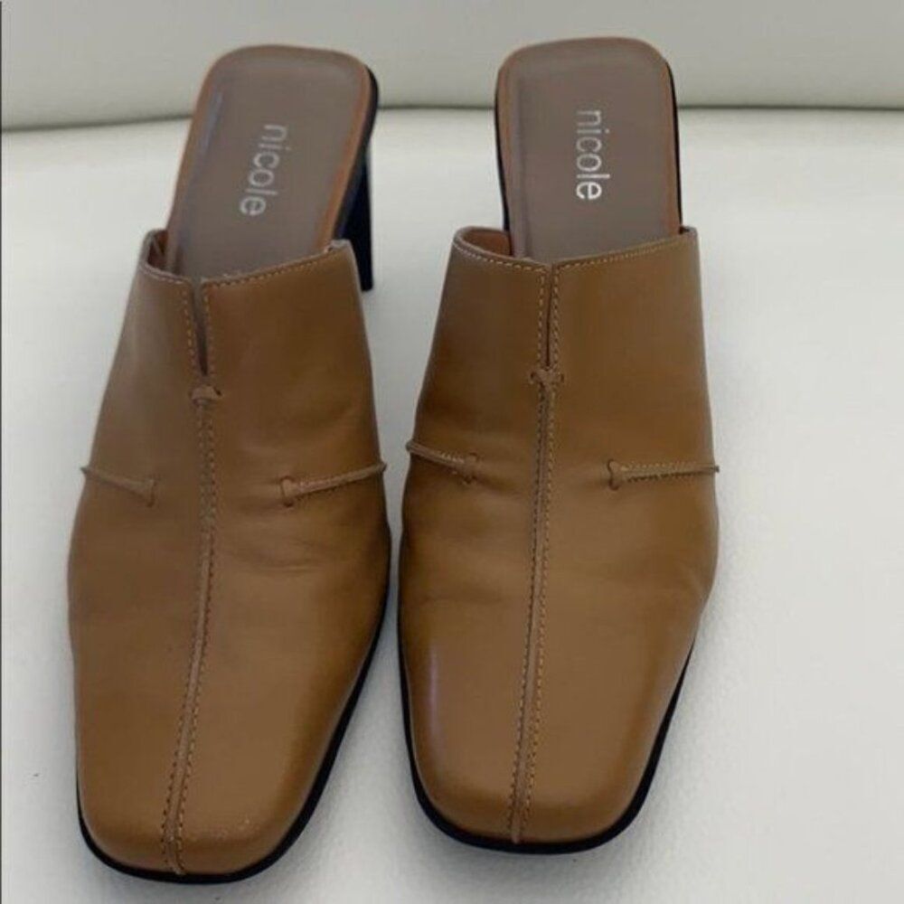 Nicole Women Tan Slip On Close Toe Shoes Size 8 M